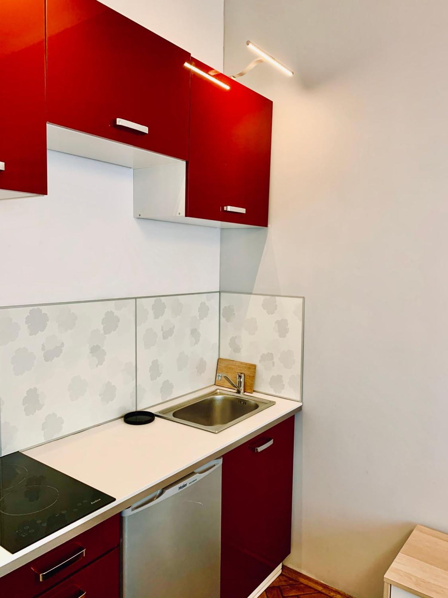 Center Apartment *