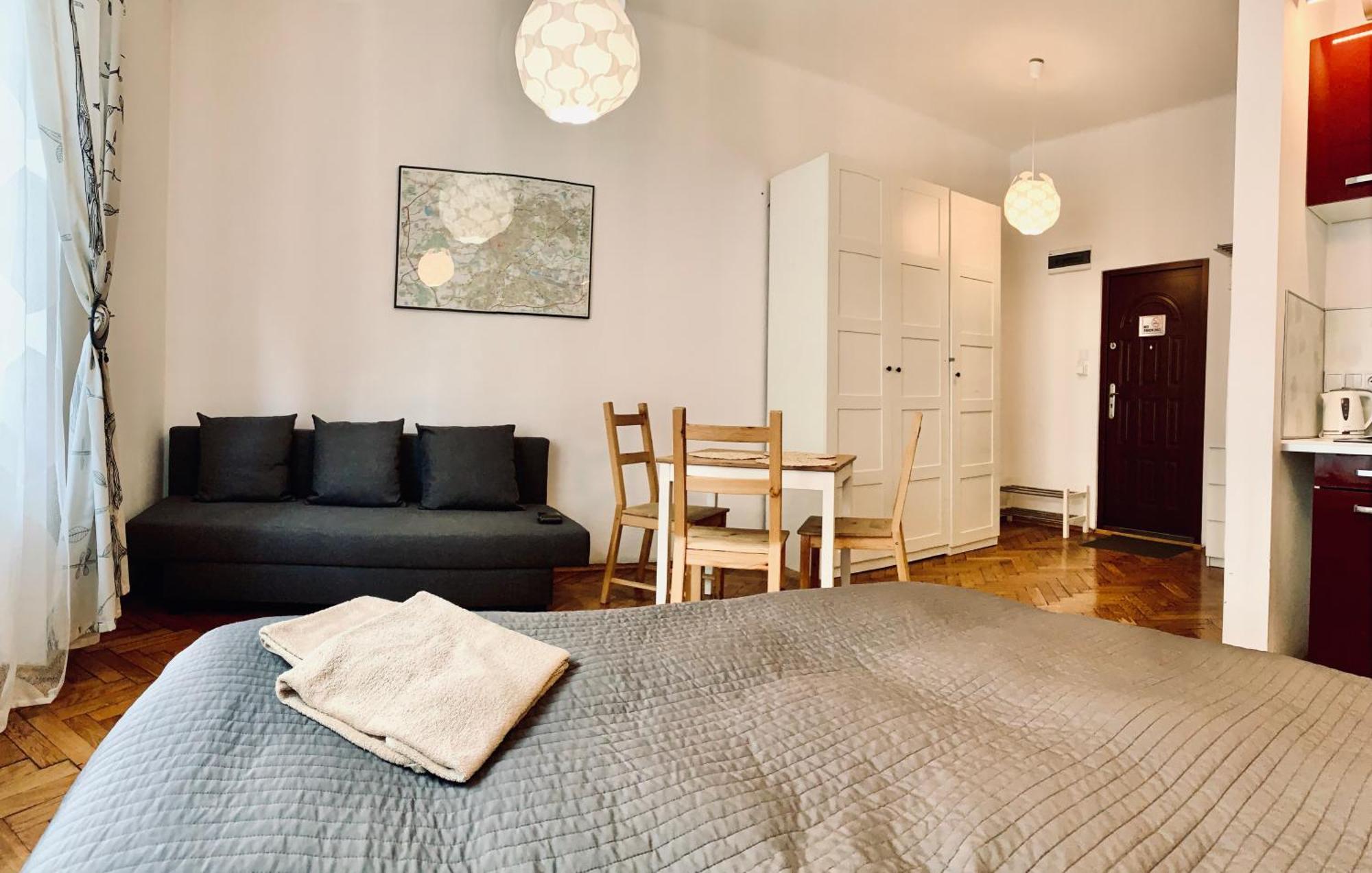 Apartment Center